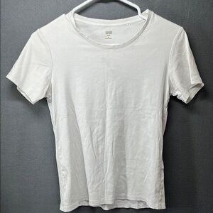 Uniqlo White‎ Fitted Short Sleeve T-Shirt